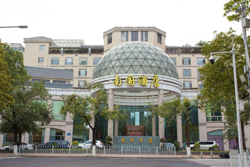 Guangzhou Nan Guo Hotel Экстерьер фото