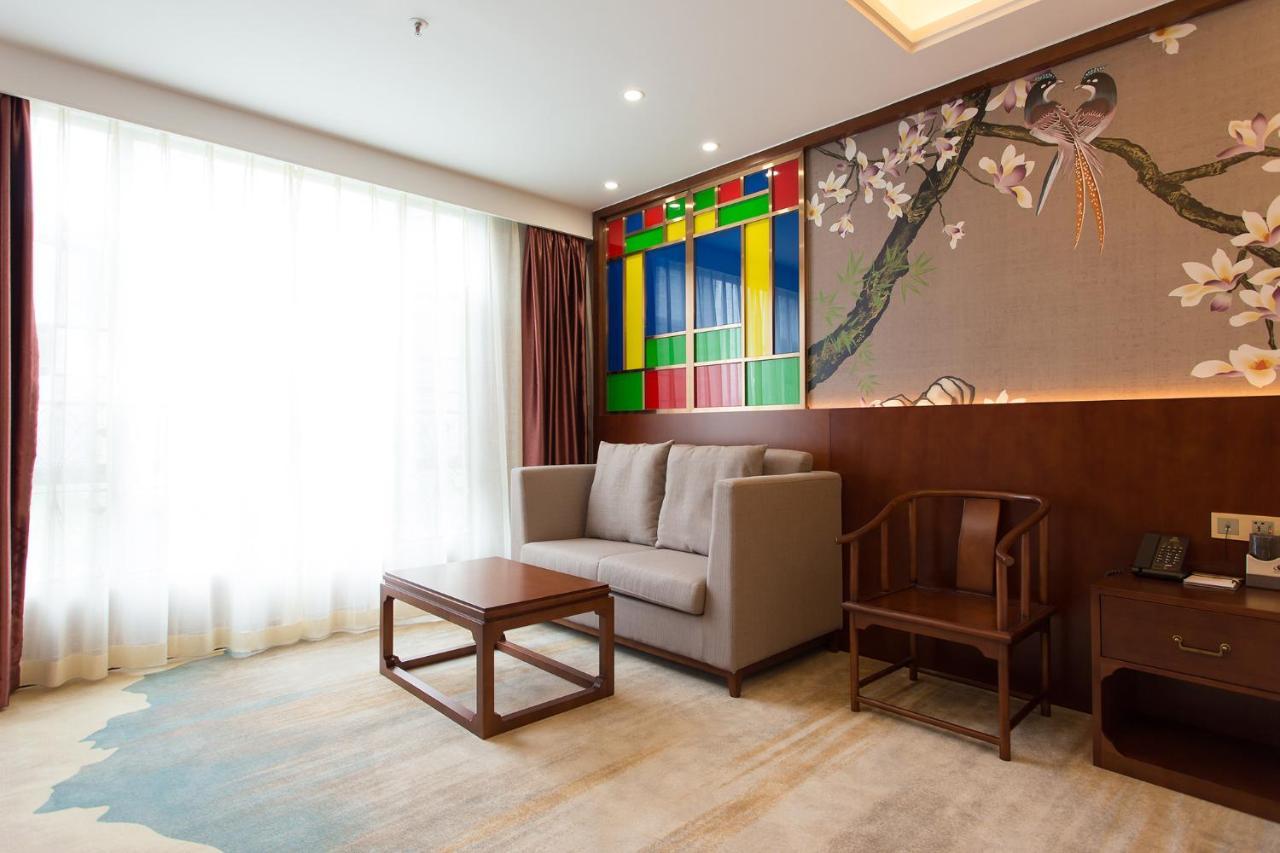 Guangzhou Nan Guo Hotel Экстерьер фото