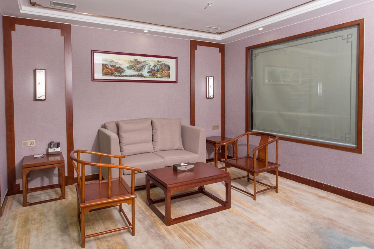 Guangzhou Nan Guo Hotel Экстерьер фото