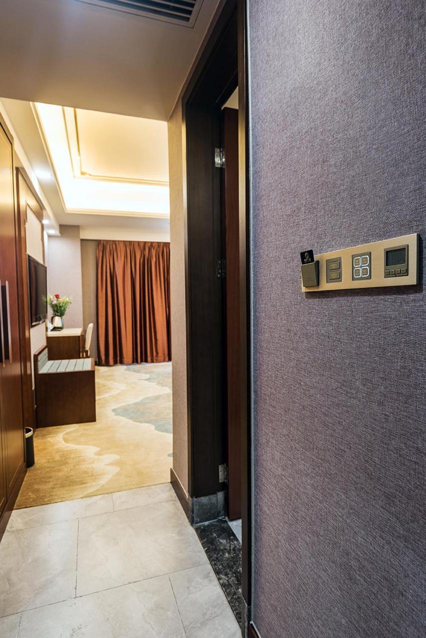 Guangzhou Nan Guo Hotel Экстерьер фото